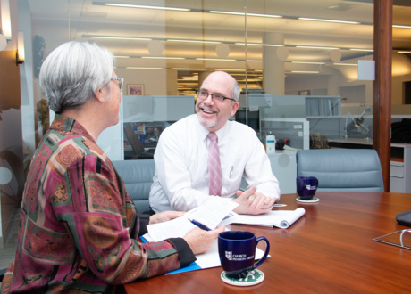 financial-consultant_crop